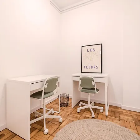 Urban Moura Flat By House And People * ブラガ