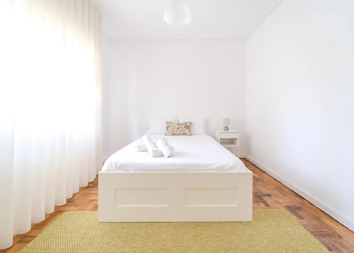 Urban Moura Flat By House And People Braga