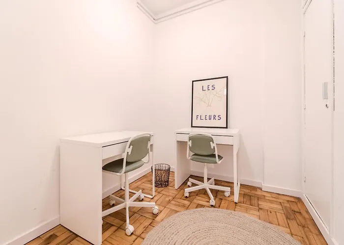 Urban Moura Flat By House And People * ブラガ