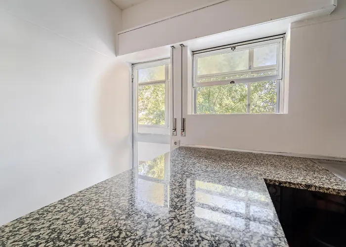 Urban Moura Flat By House And People *